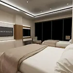 Mall Of Tem Suit Hotel